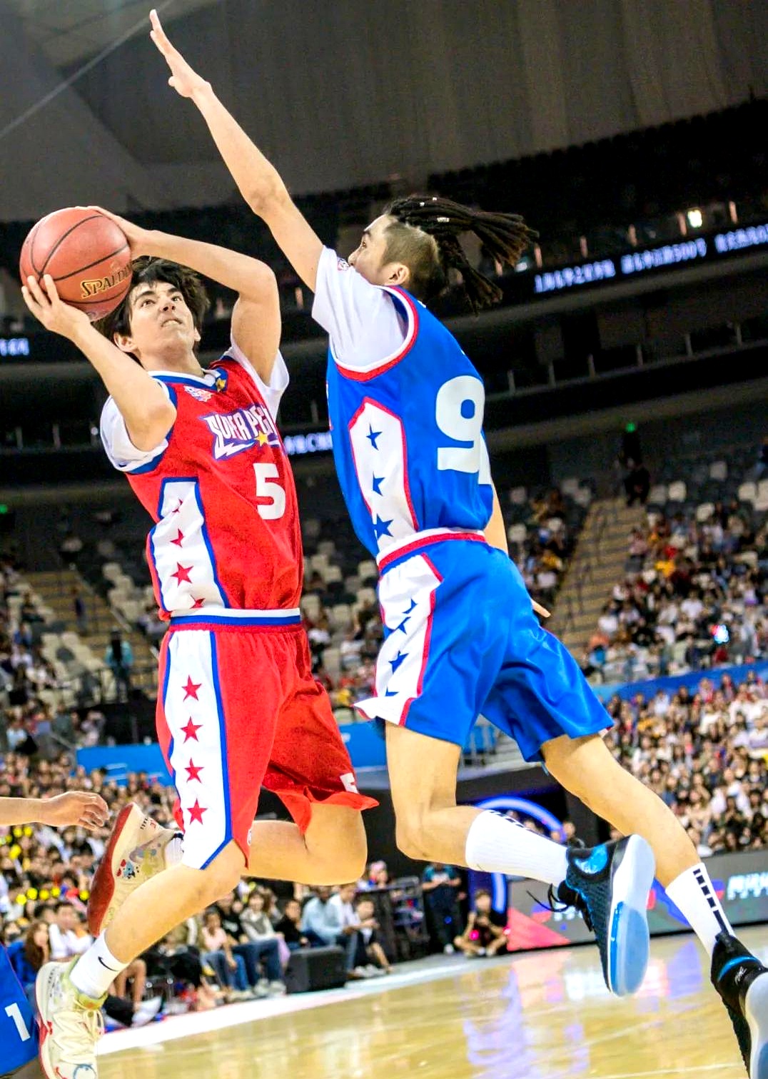 关于篮球热度飙升,网友热议不断的信息 关于篮球热度飙升,网友热议不断的信息