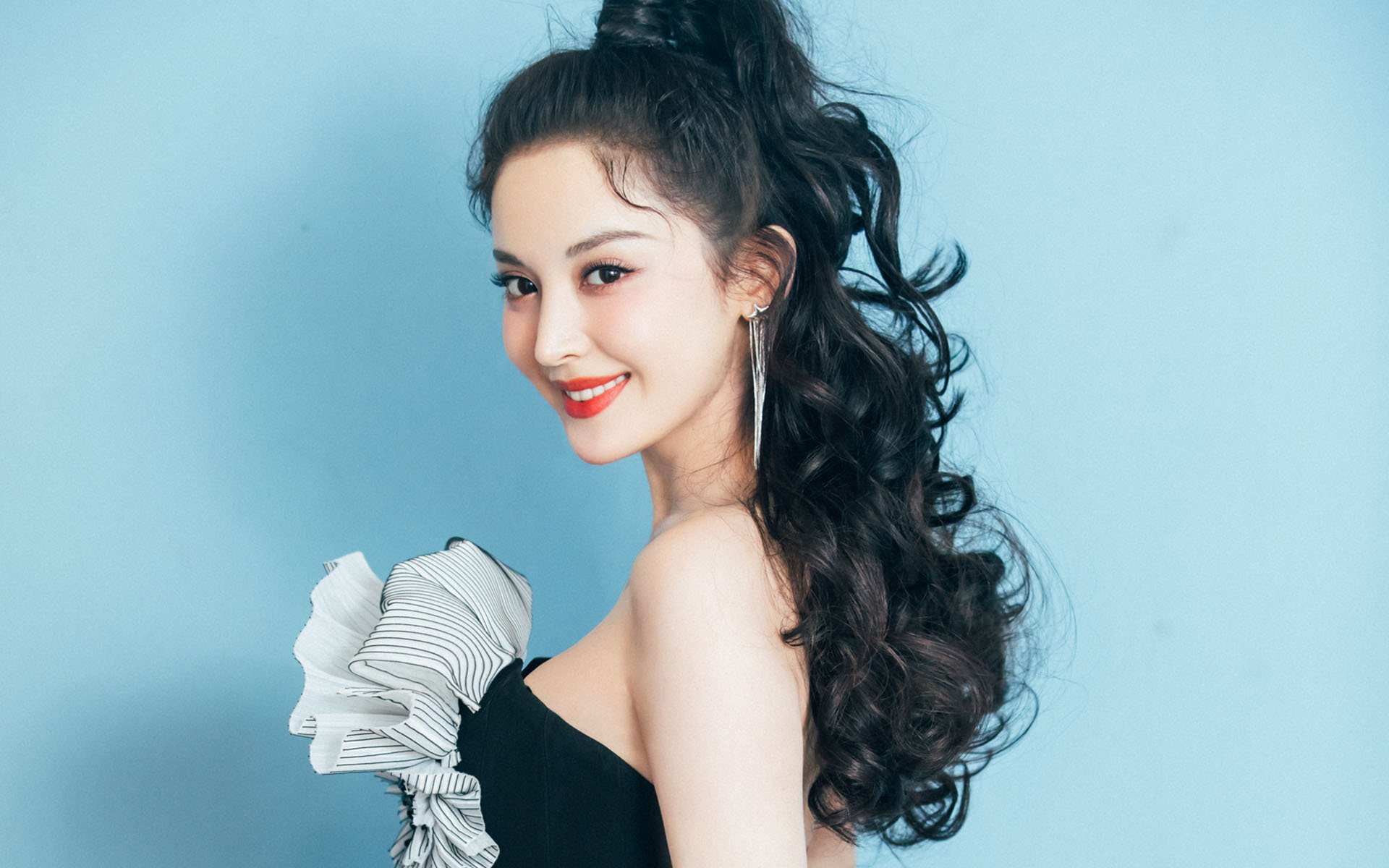 德比之血与非洲铁骨，足球世界最硬核的生存法则